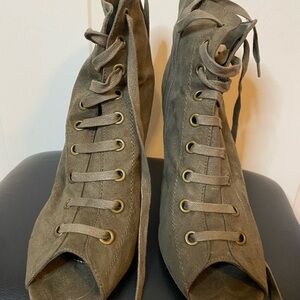 Lace-Up Peep Toe Ankle Boots - Brown